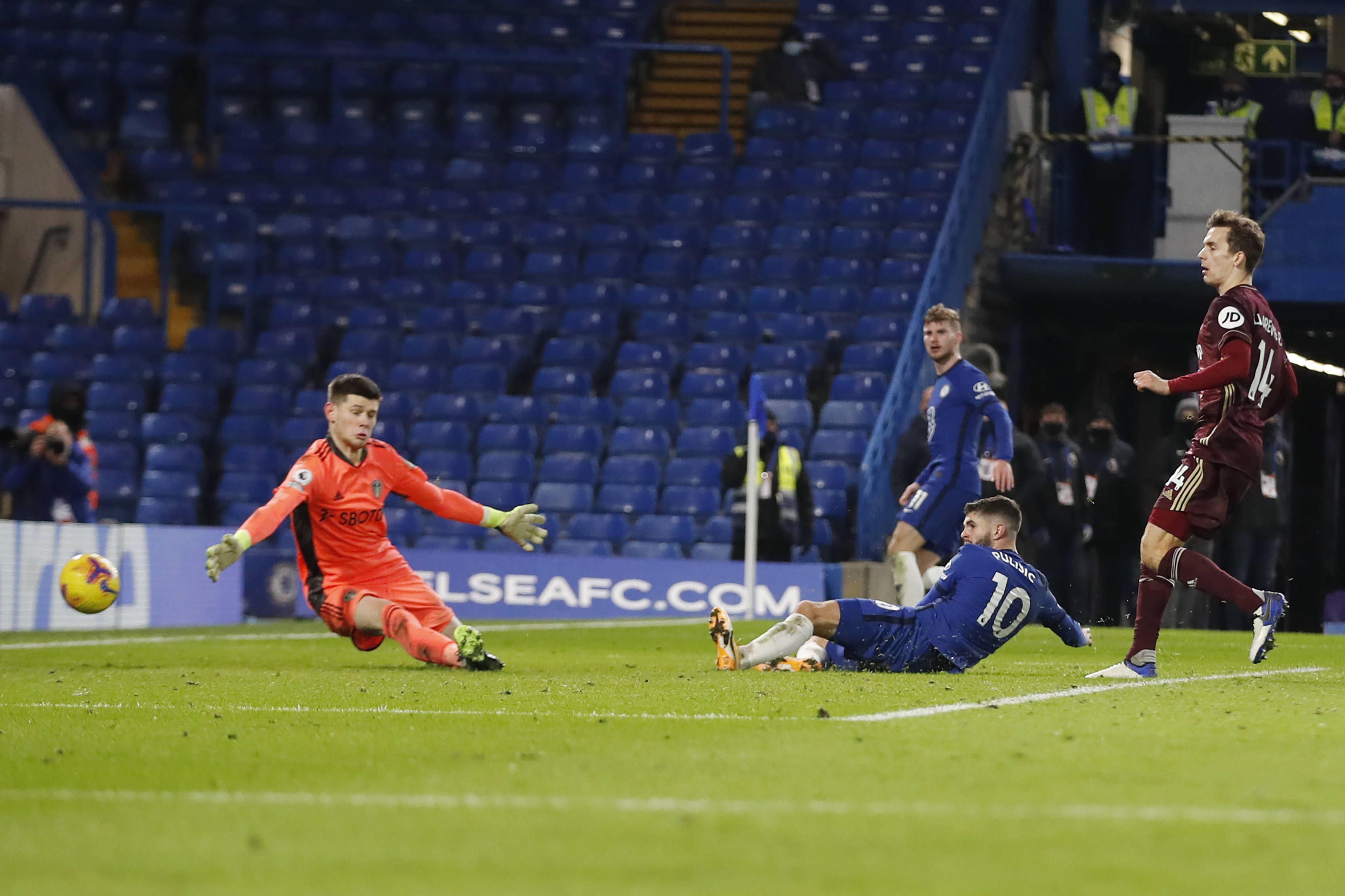 弗里克：能来日本参赛是个意外的惊喜；天气影响了球员的发挥.