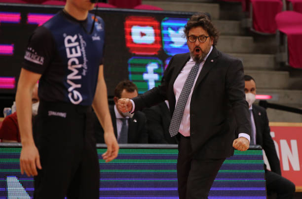 次退赛虽然 次退赛虽然